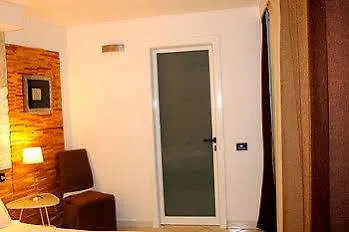 Vento Di Sabbia Otel Cagliari 2*,